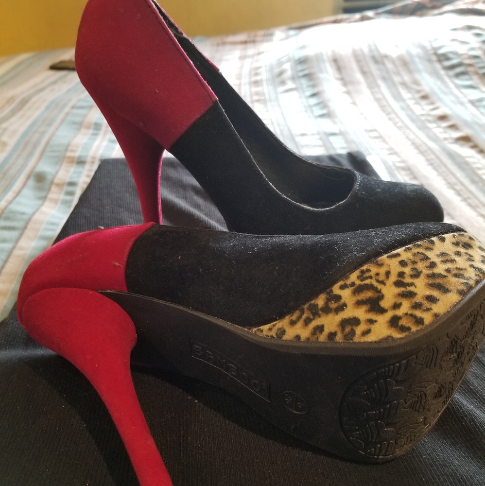 Shoes - Picture 3 of 3